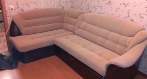 Перетяжка углового дивана. Вятские Поляны